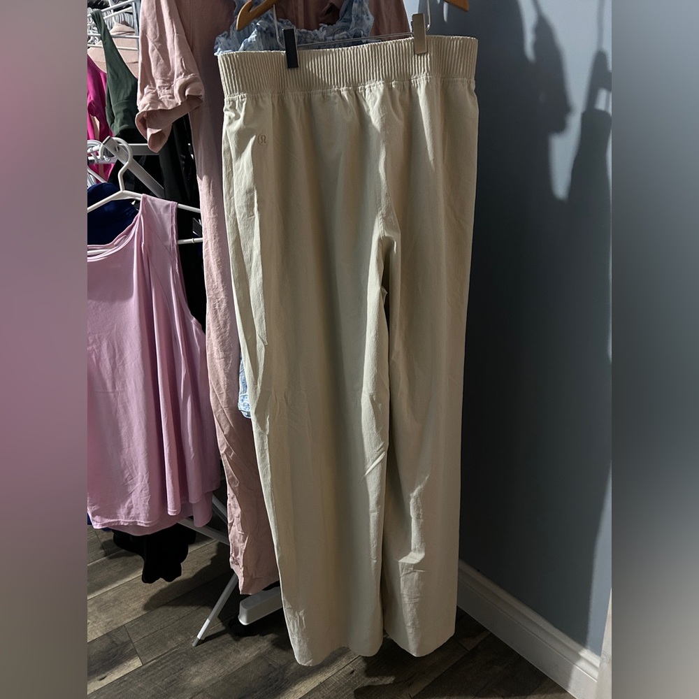 COPY 🍋 Lululemon Stretch Woven Wide-Leg High-Rise Pant, Bone, size L - Picture 5 of 14